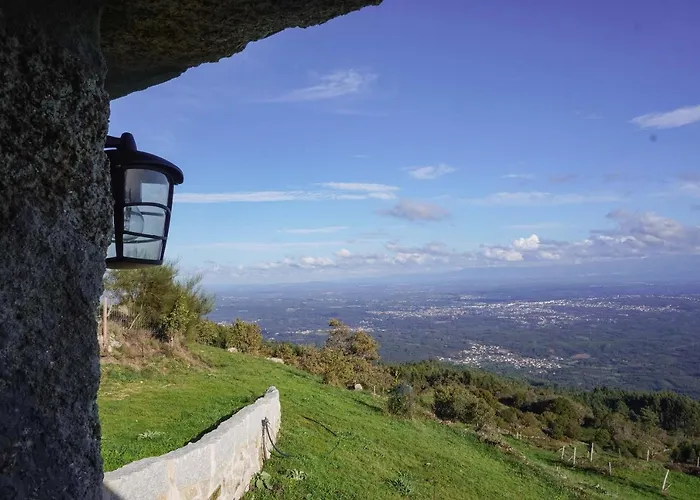 Hétvégi ház O Refugio Da Serra Do *